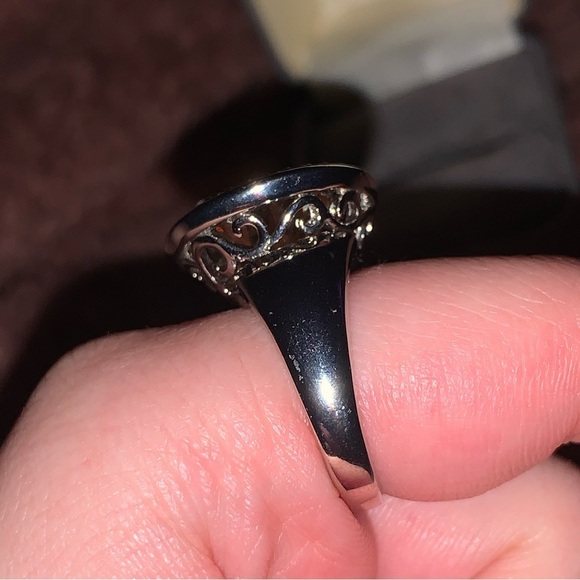 Topaz & Sterling Silver, Round Abstract Diamond Crested Ring, Size 7 - Picture 2 of 3